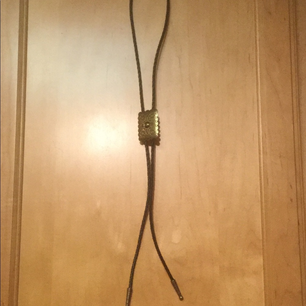 Bolo tie